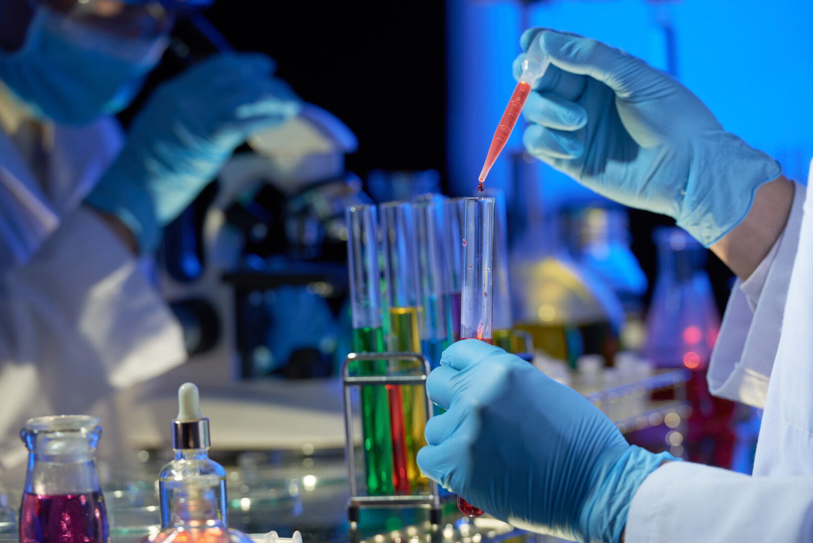 Entalpia na przykładzie zdjęcia laboratorium chemicznego