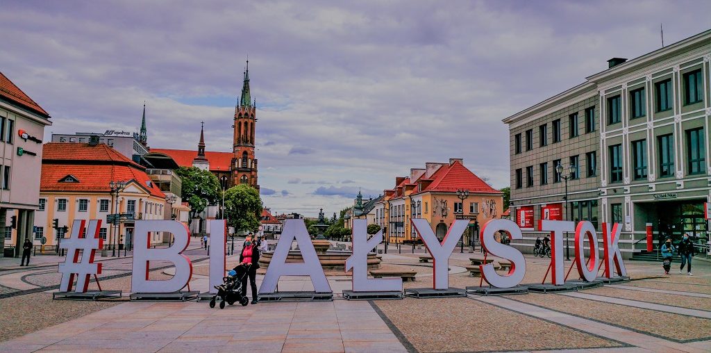 Jakie kursy maturalne oferuje IWK w Białymstoku?